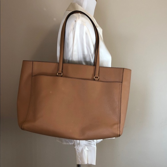 Tory Burch Robinson Tote(shoes sold)used - Picture 2 of 8